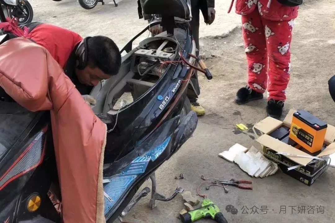 电动车换电瓶去专卖店吗_附近电动车换电瓶_附近电瓶车换电瓶